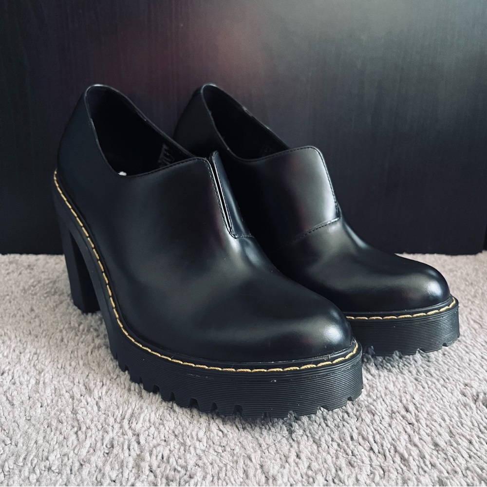 [SOLD ON EBAY] DR. MARTENS CORDELIA AUNT SALLY